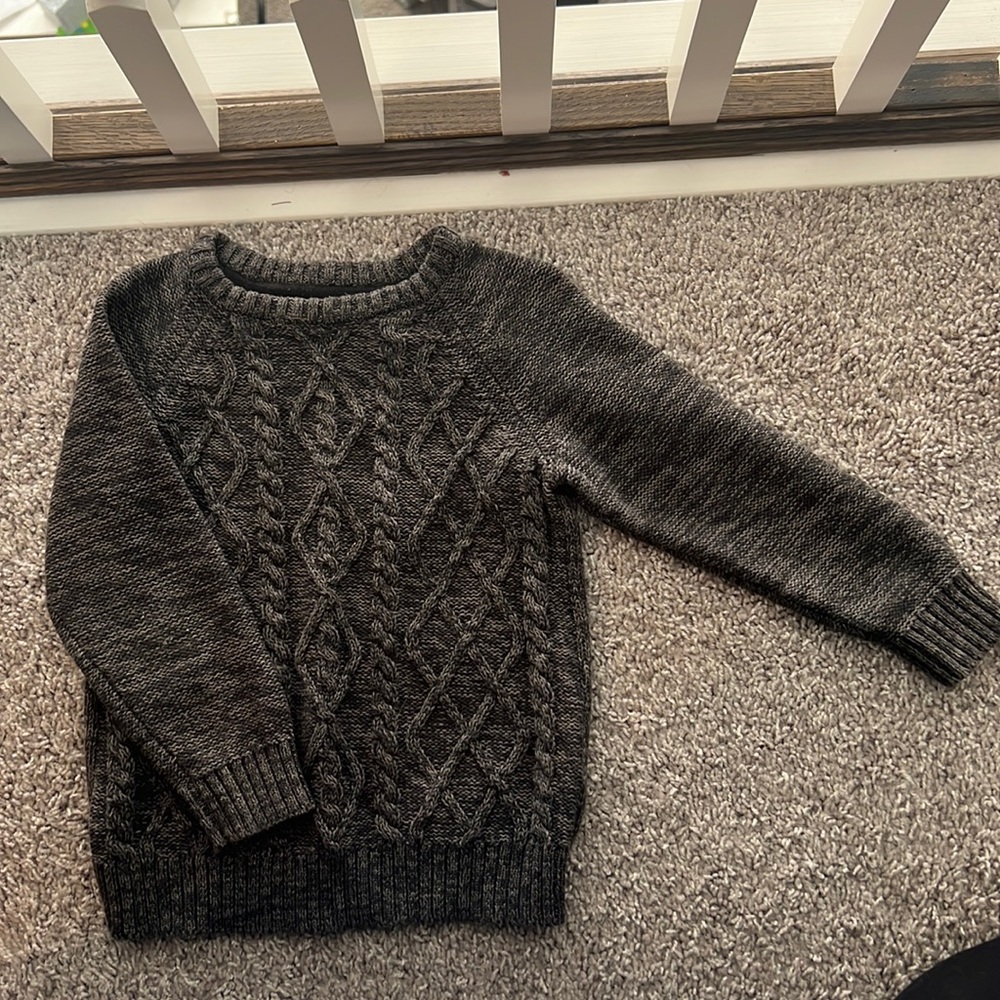 Grey Sweater - Boys 3T - Excellent Condition 👦🏻
